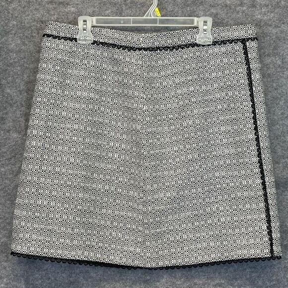 NWT KARL LAGERFELD Skirt Womens Size 16 Black White Tweed A-Line Mini Flat Front - Picture 1 of 16